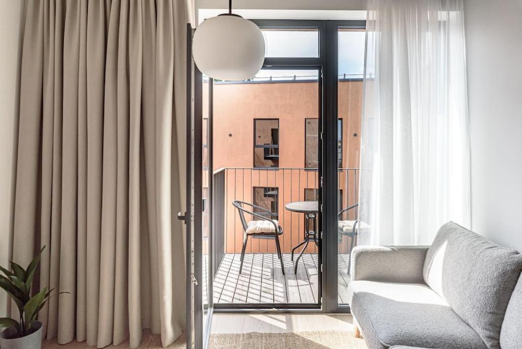 Ferienwohnung Cozy Japanese Oasis With Balcony, Gramophone, Netflix Wilna Exterior foto