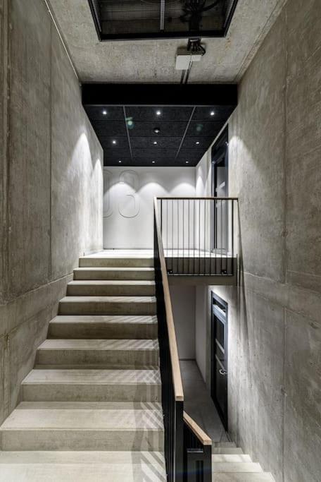 Ferienwohnung Cozy Japanese Oasis With Balcony, Gramophone, Netflix Wilna Exterior foto